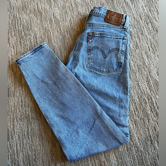 Levi Wedgie Fit Skinny Jeans - Picture 1 of 2